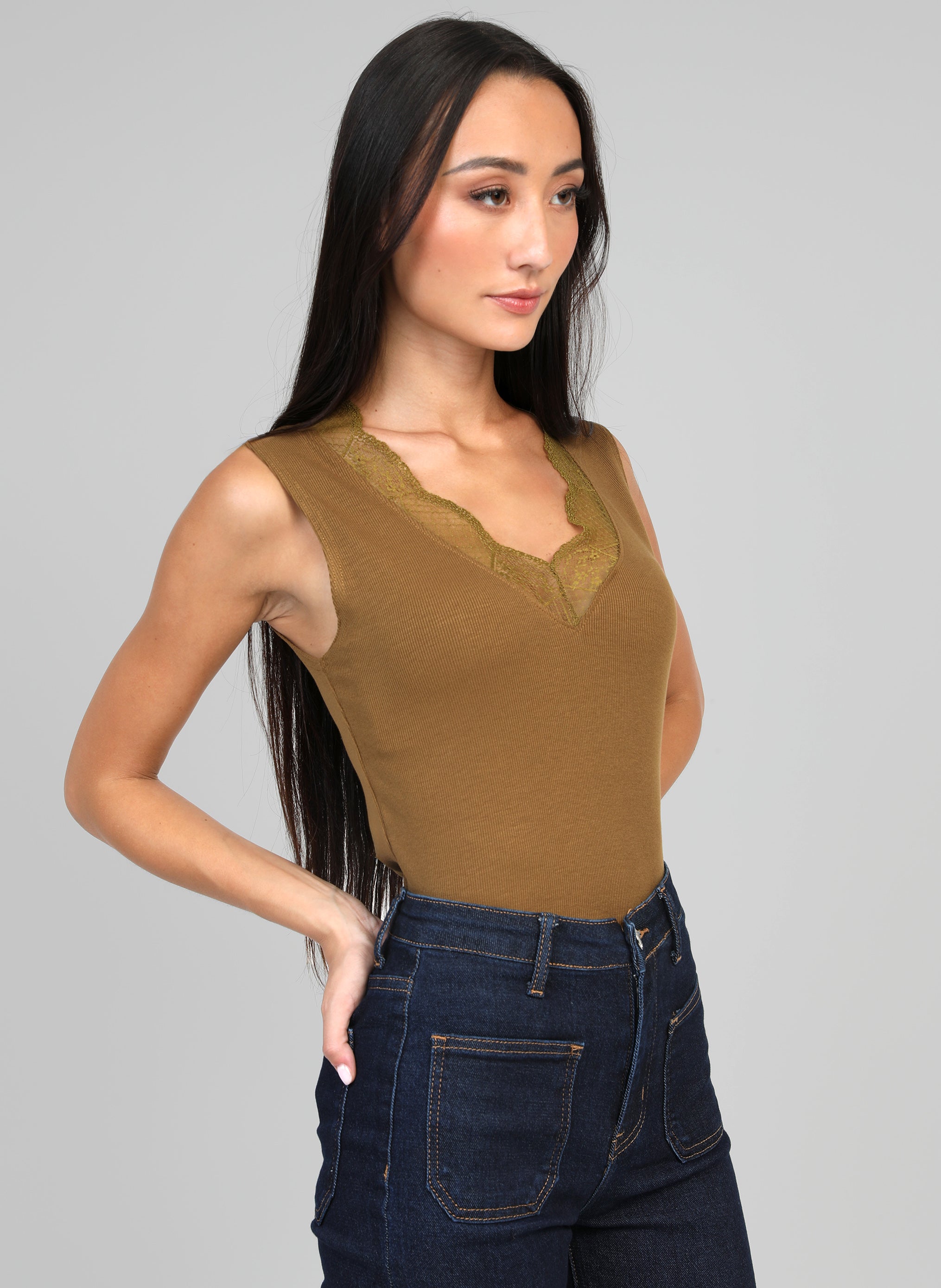 DEBARDEUR ASTURIE olive