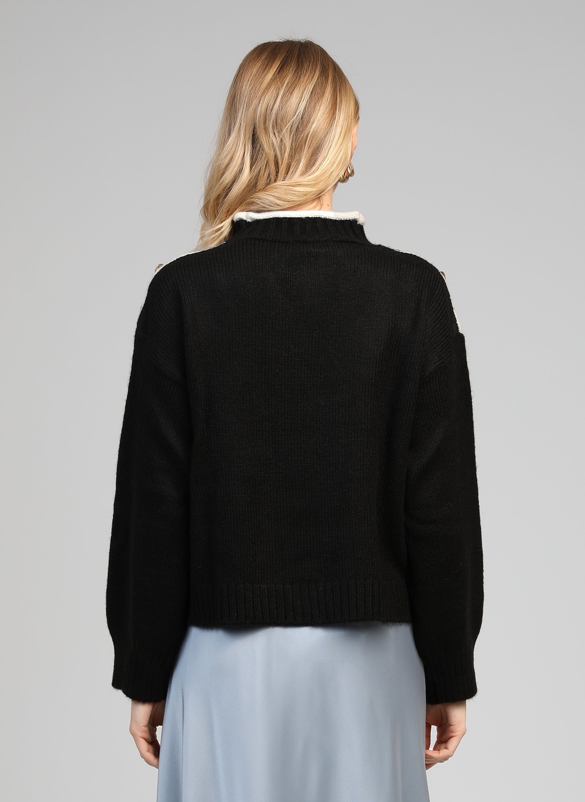 PULL LOUKI black