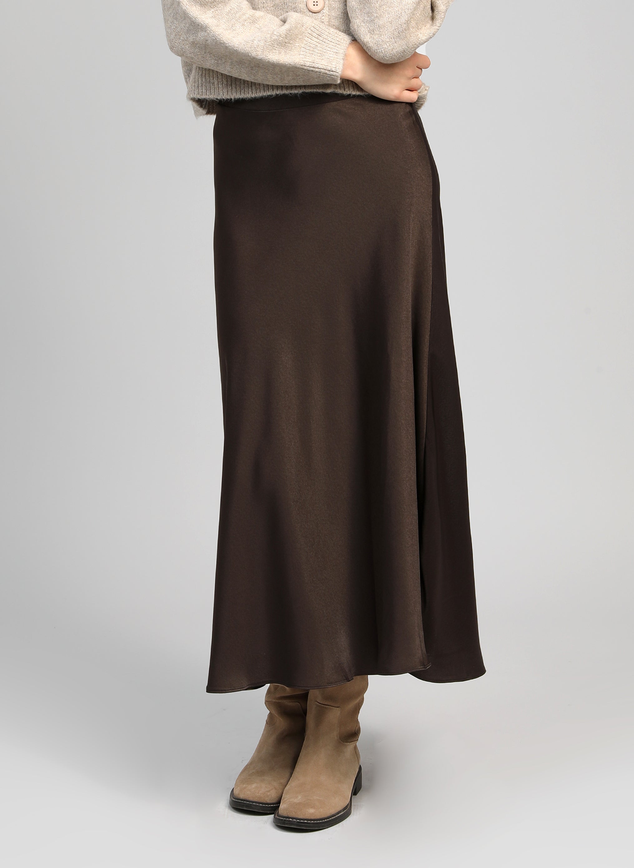 Falda midi de chocolate JANIALA