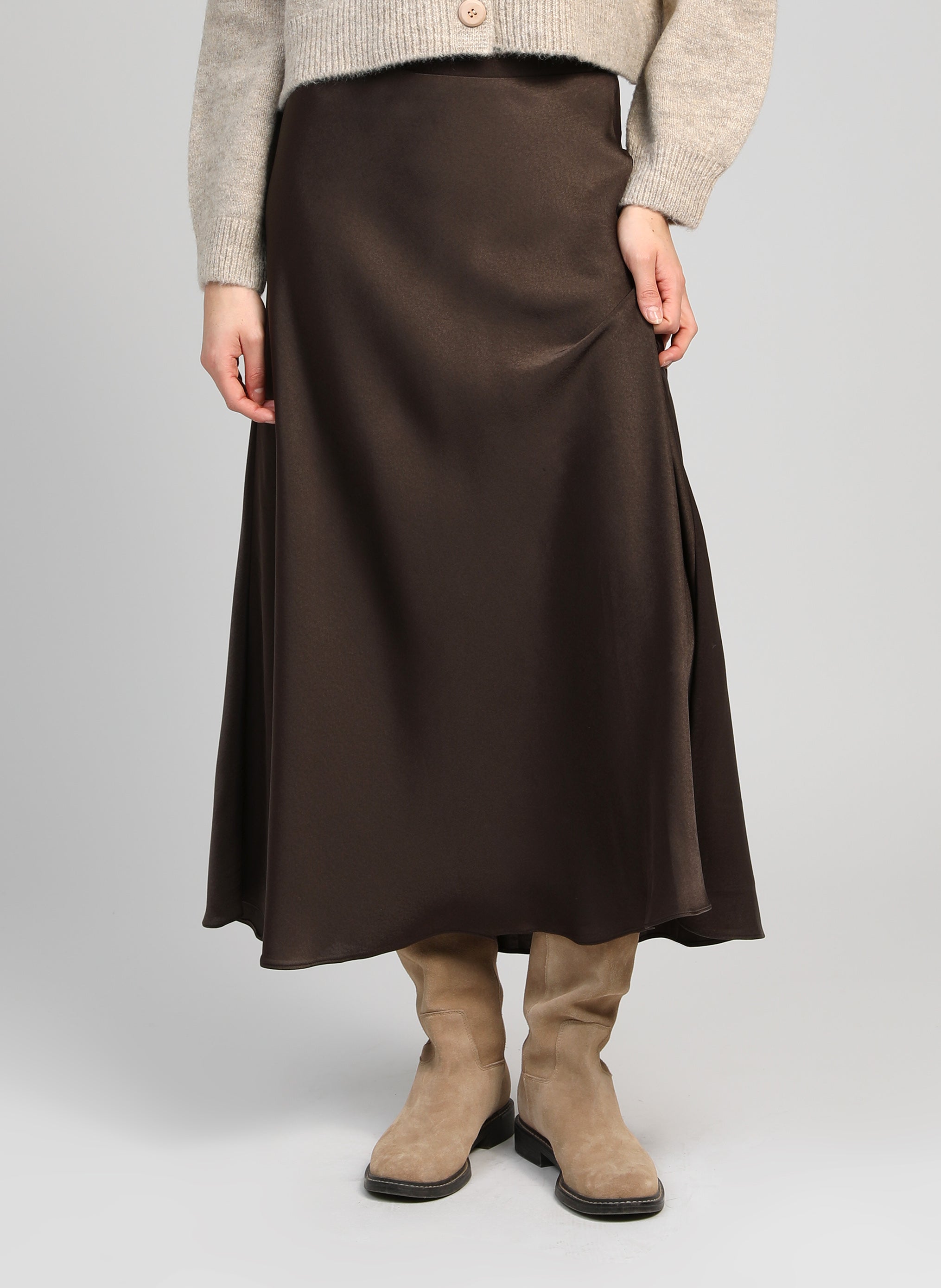 Falda midi de chocolate JANIALA