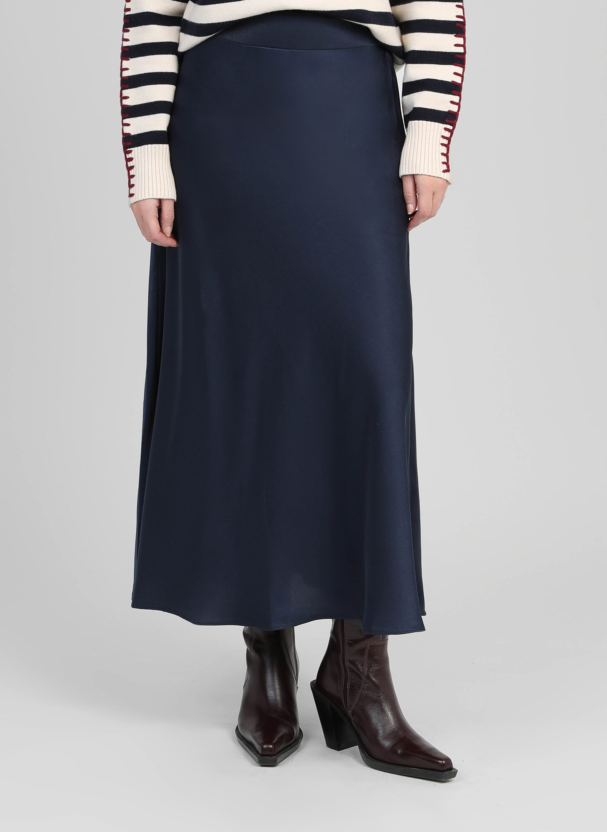 JANIALA falda midi azul marino