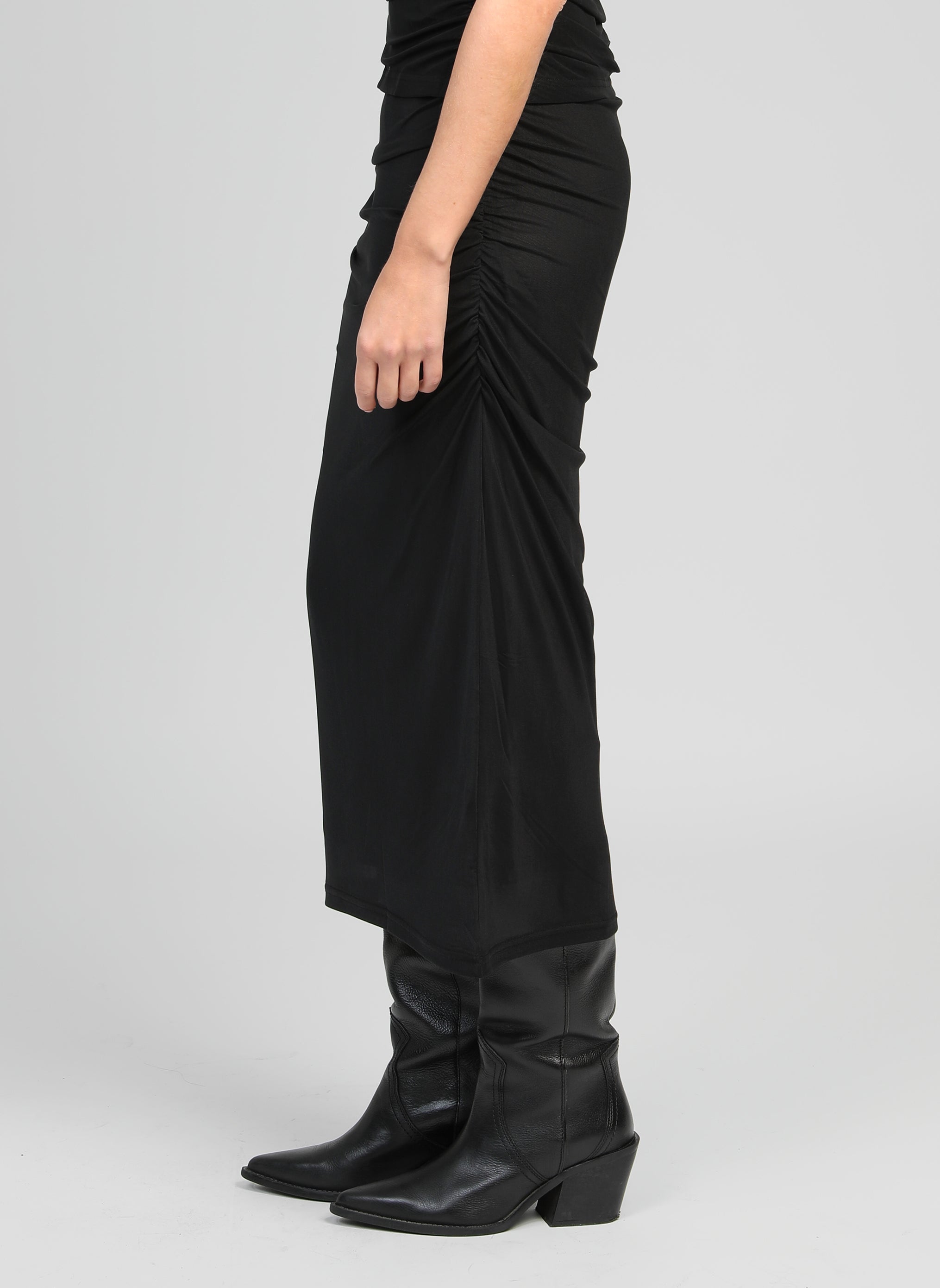 JUPE LONGUE JAZILO noir