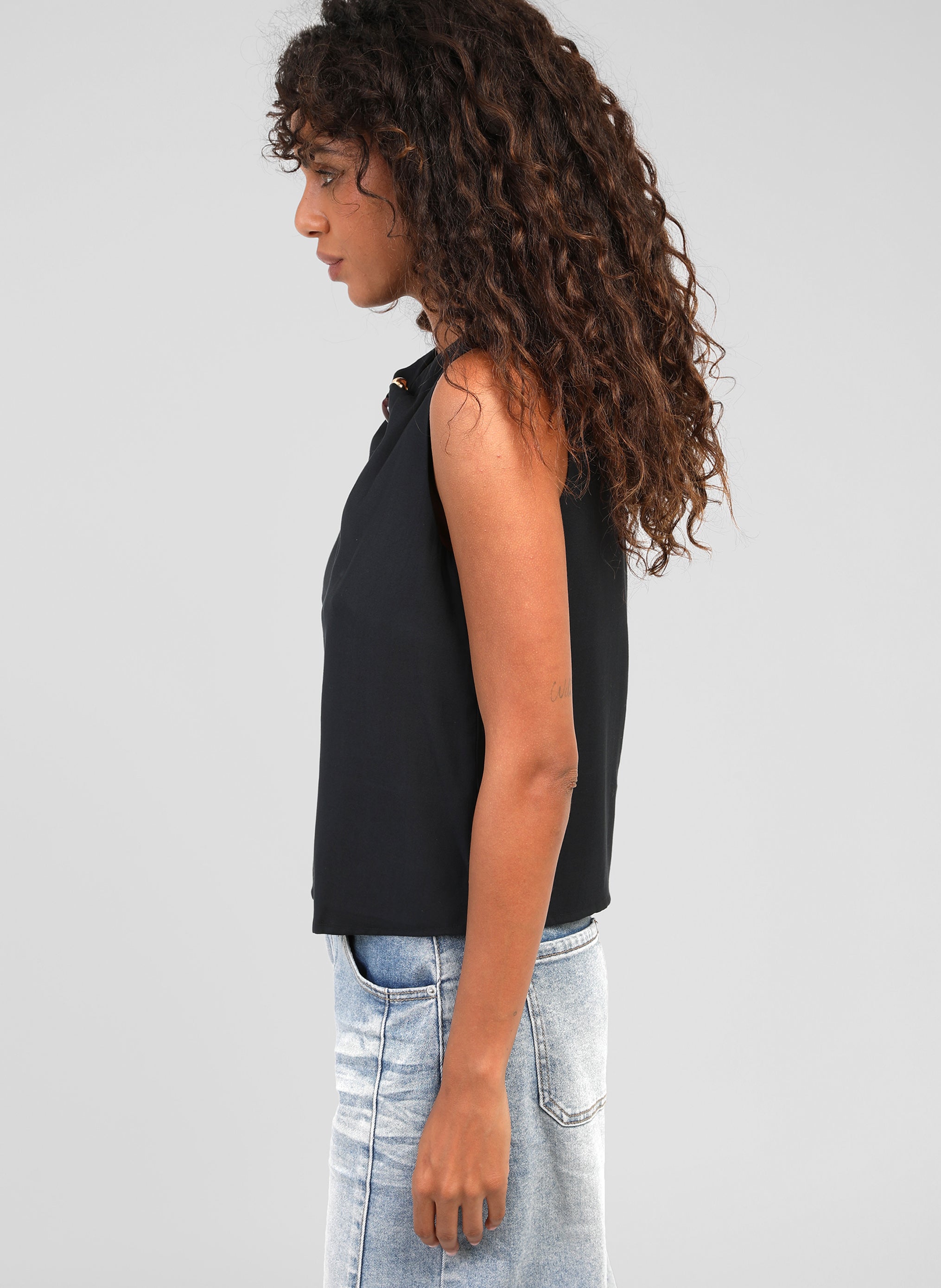 Black TOP KEZRA