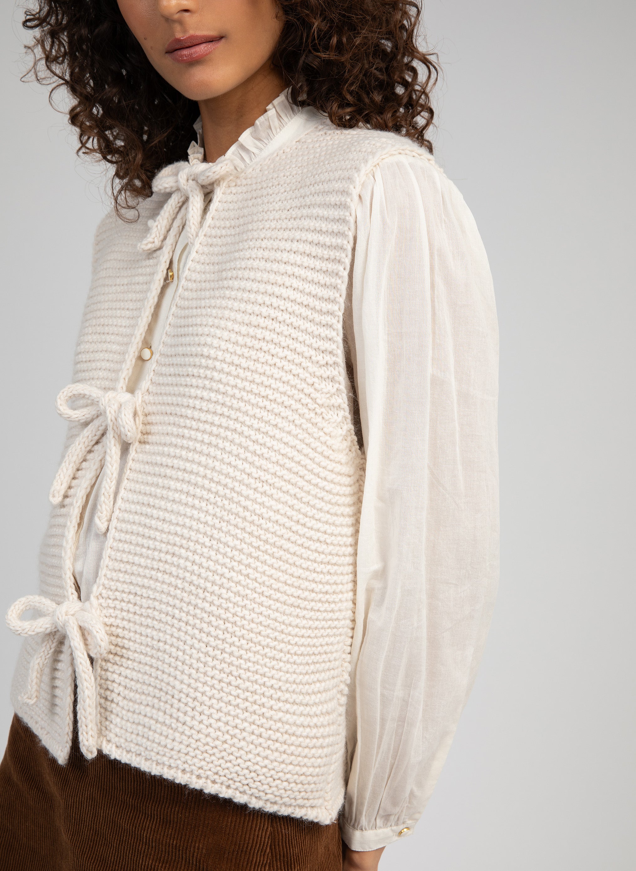 CARDIGAN SANS MANCHE LEGRINGA ecru