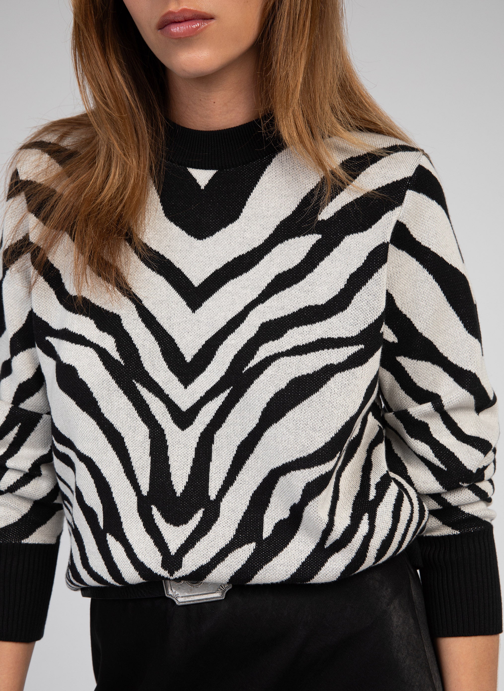 PULL LEZEBRA noir