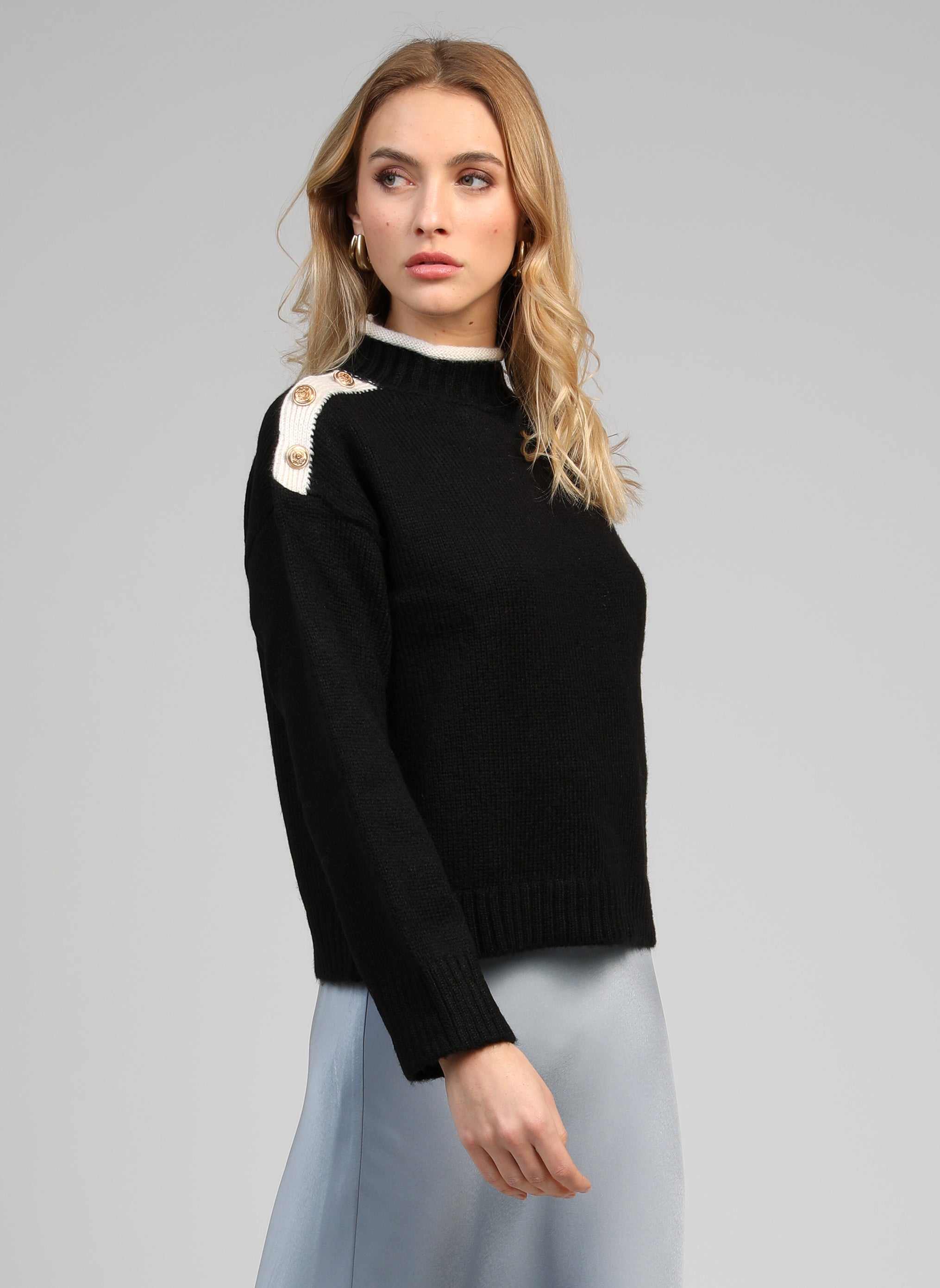 PULL LOUKI black