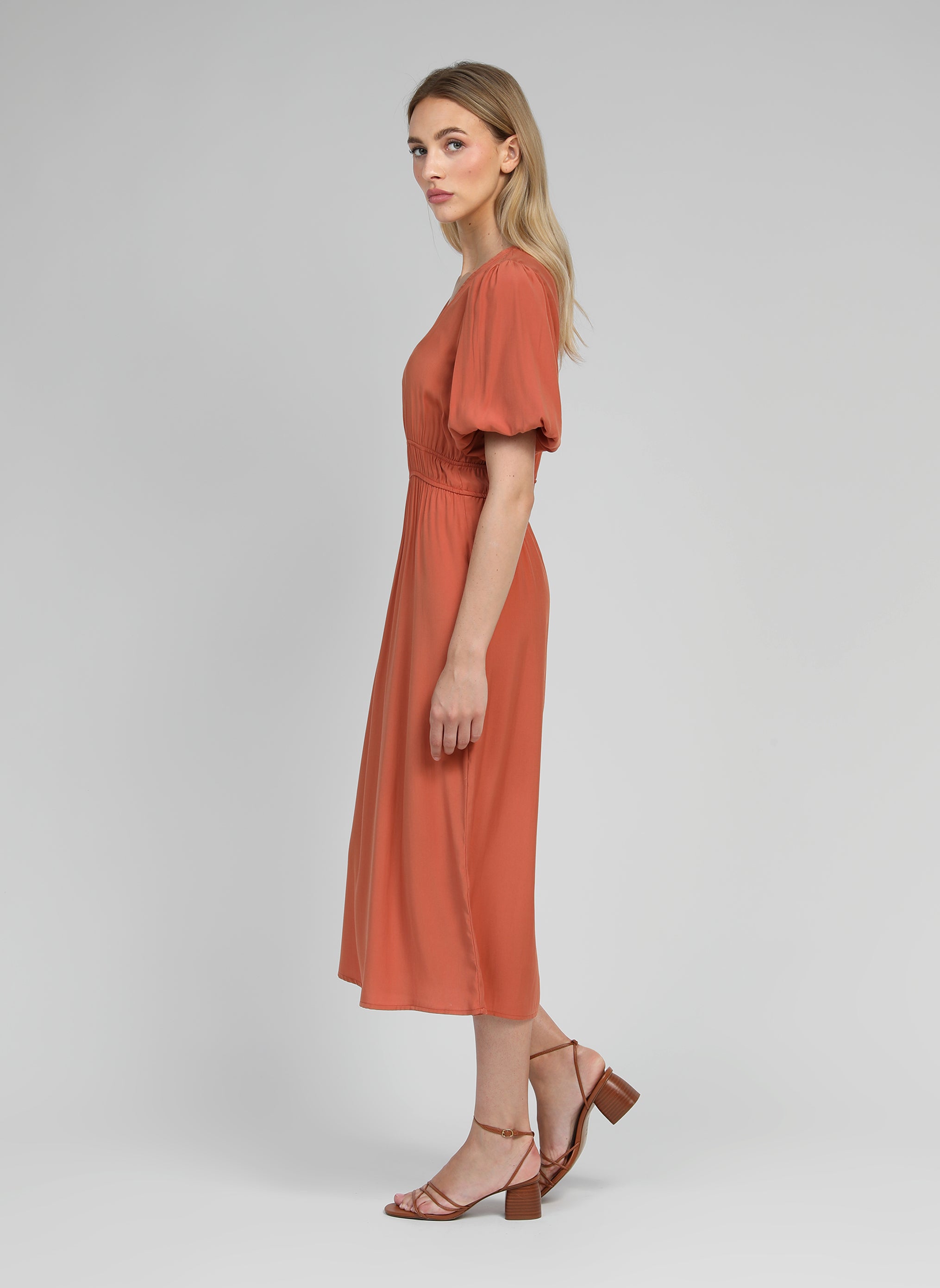 VESTIDO MELILE MIDI terracota