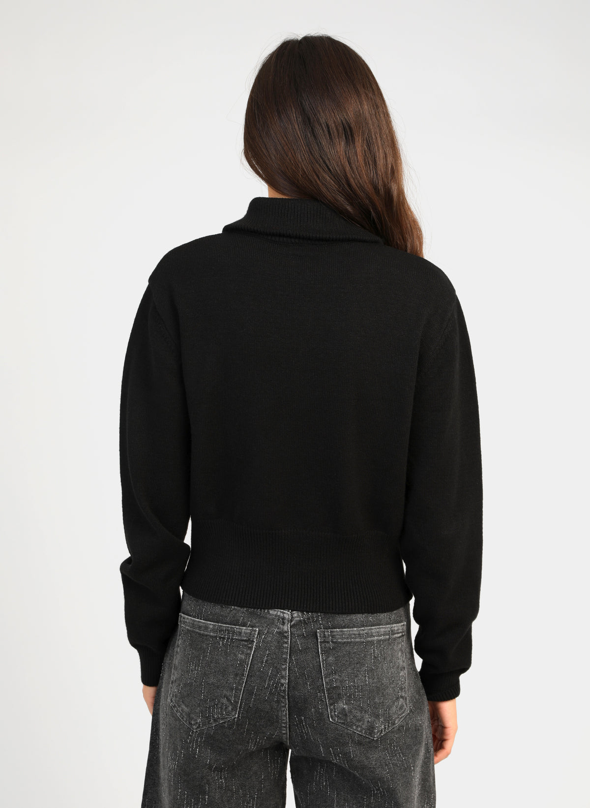 PULL NAZARIO noir