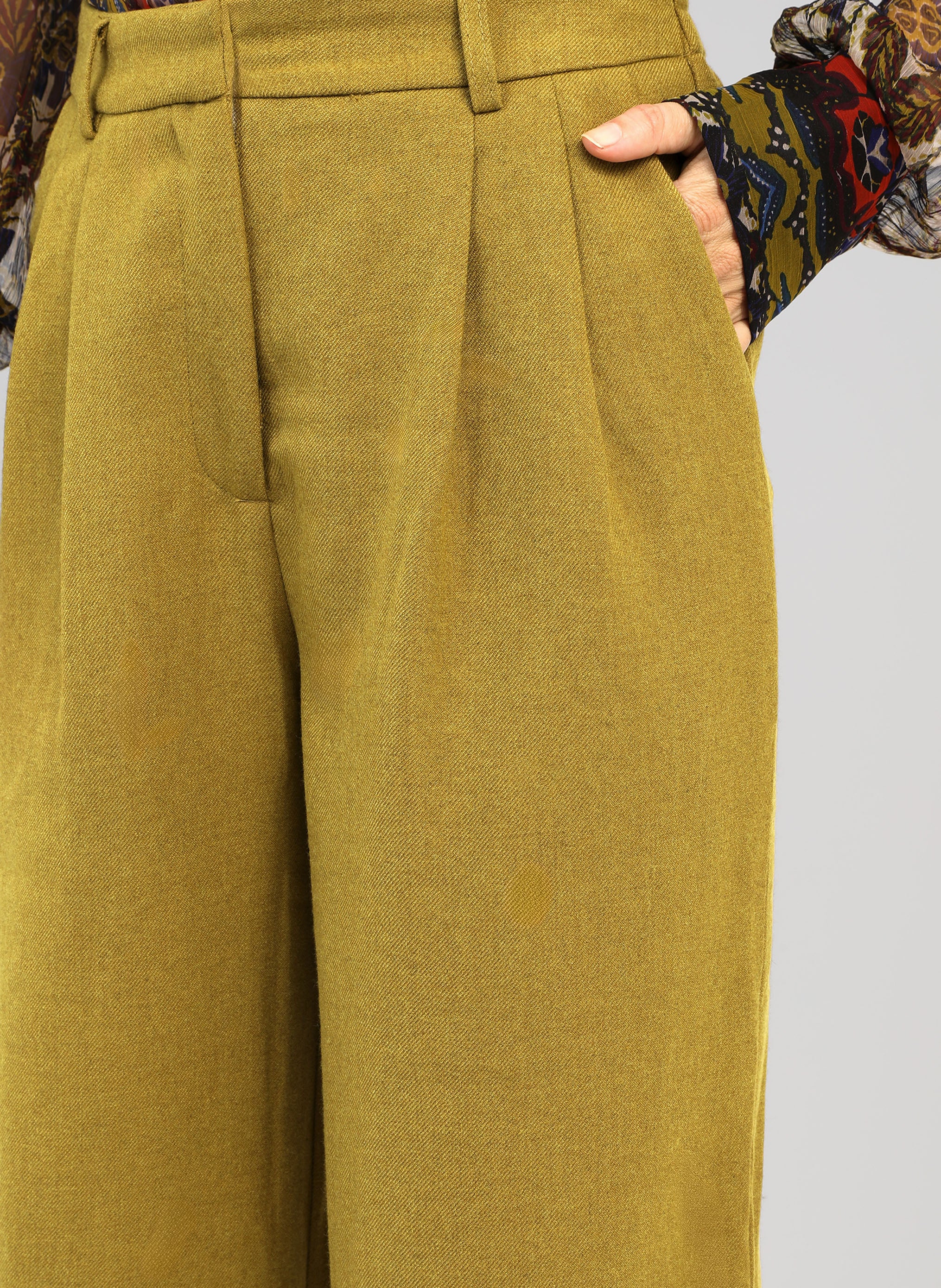 PANTALONES PERLA color absenta
