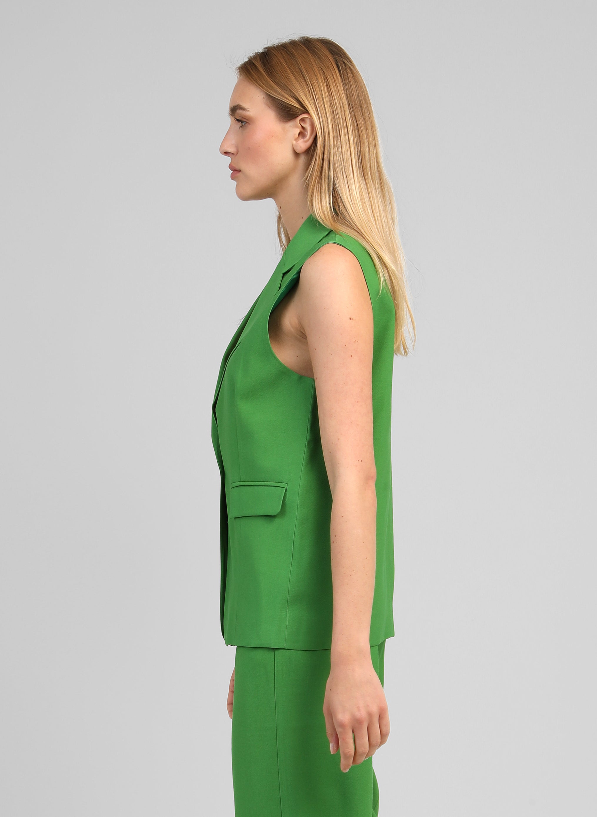 VESTE SANS MANCHES ZAKARITA pomme