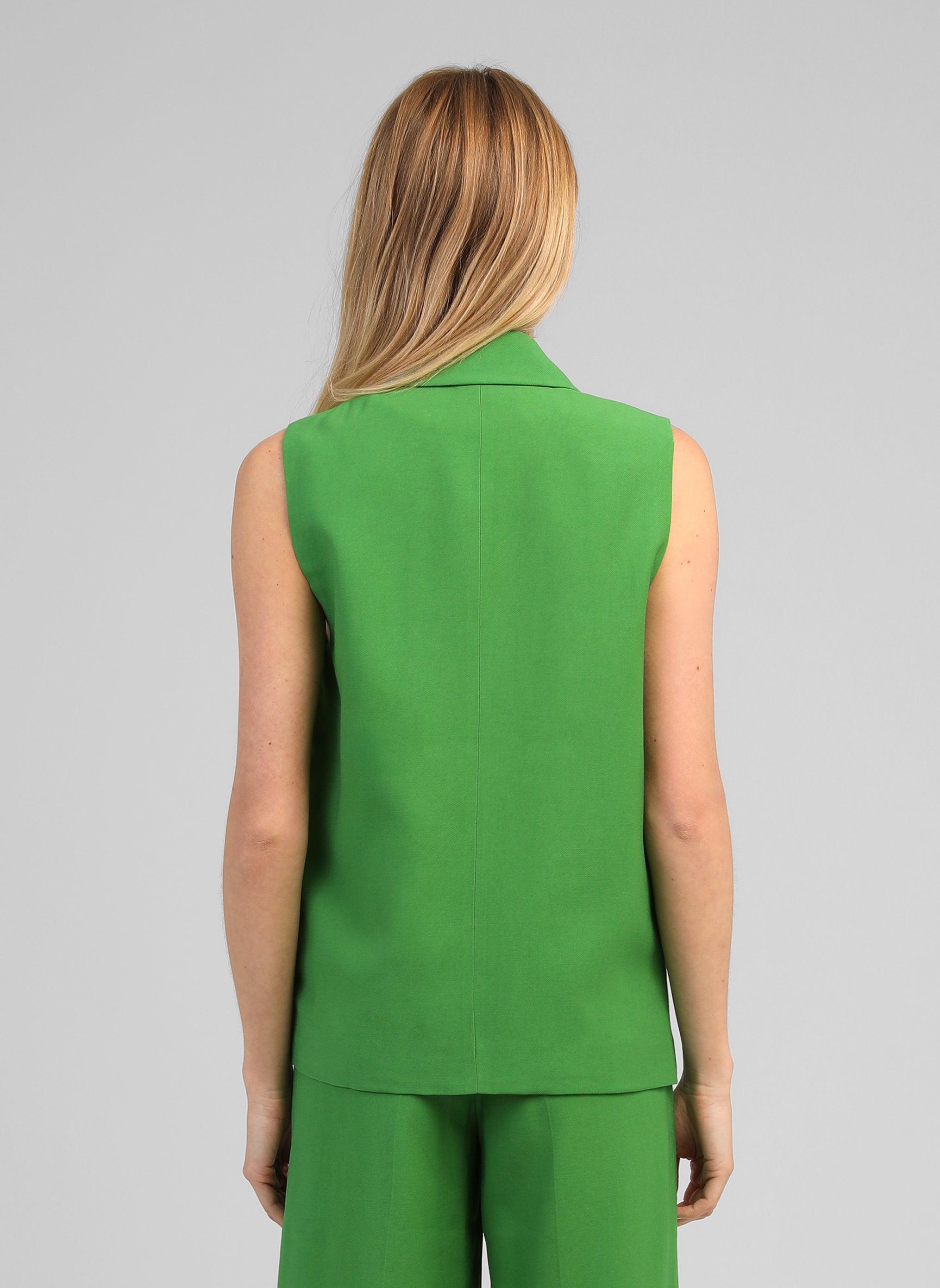 VESTE SANS MANCHES ZAKARITA pomme