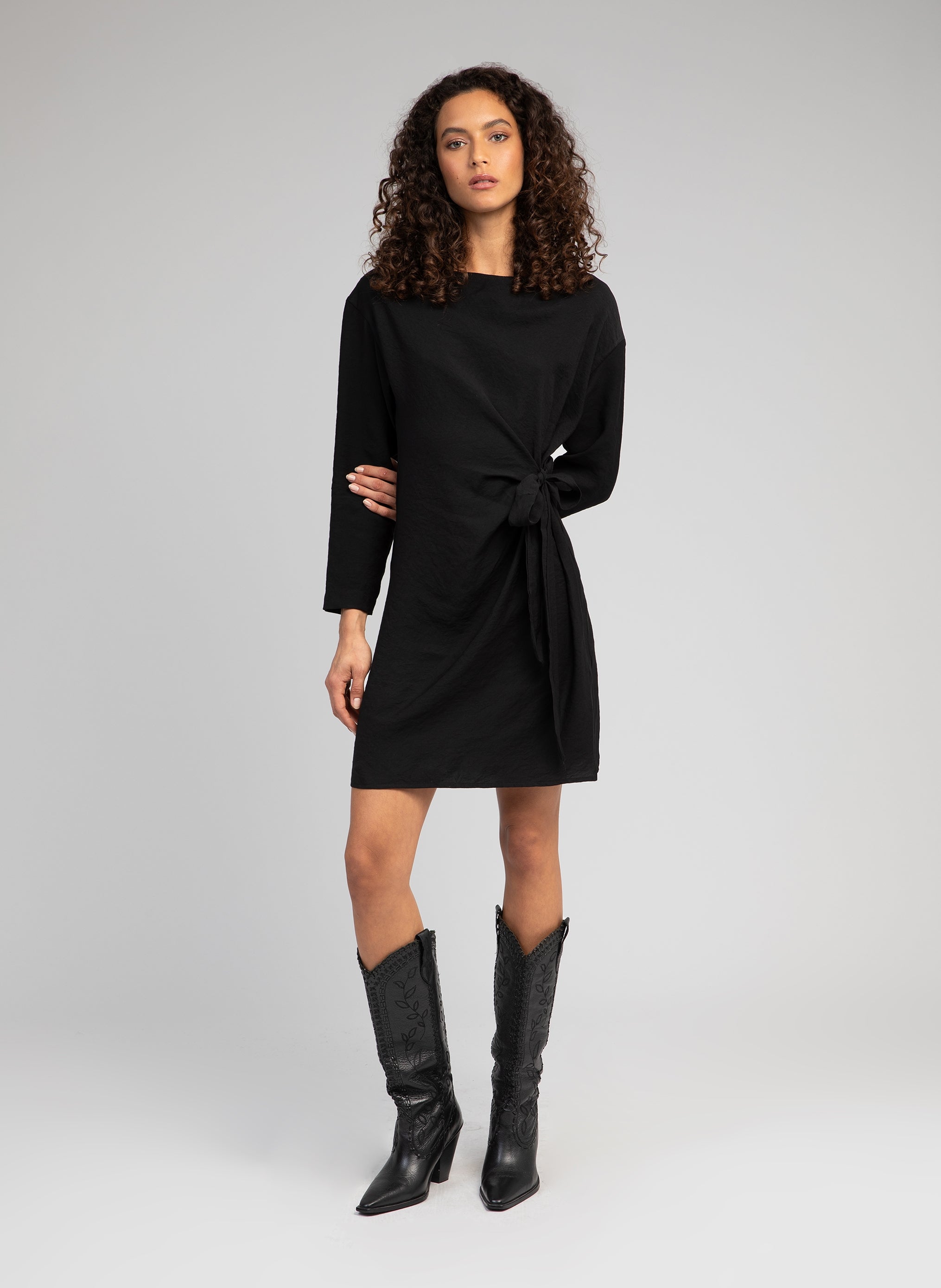 ROBE COURTE MELOKA noir