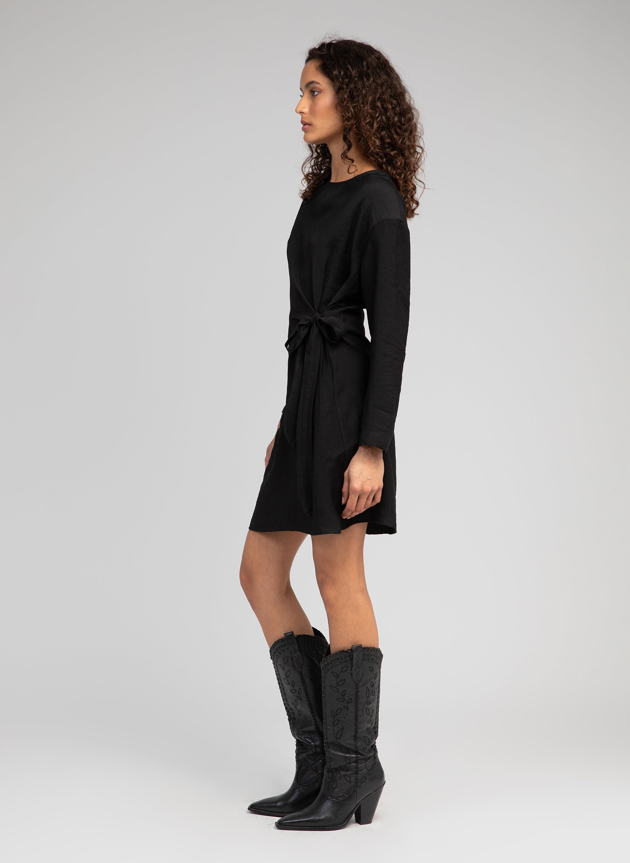 ROBE COURTE MELOKA noir