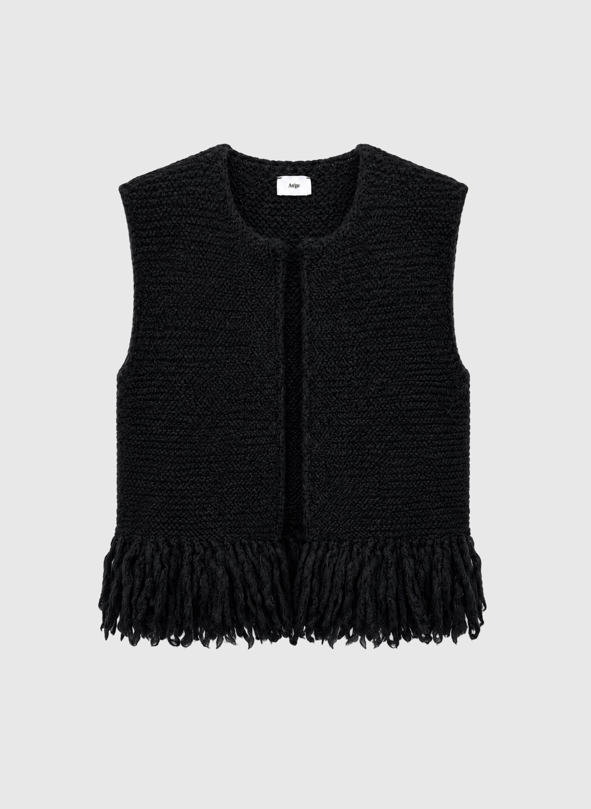 LESHERPA Black Vest