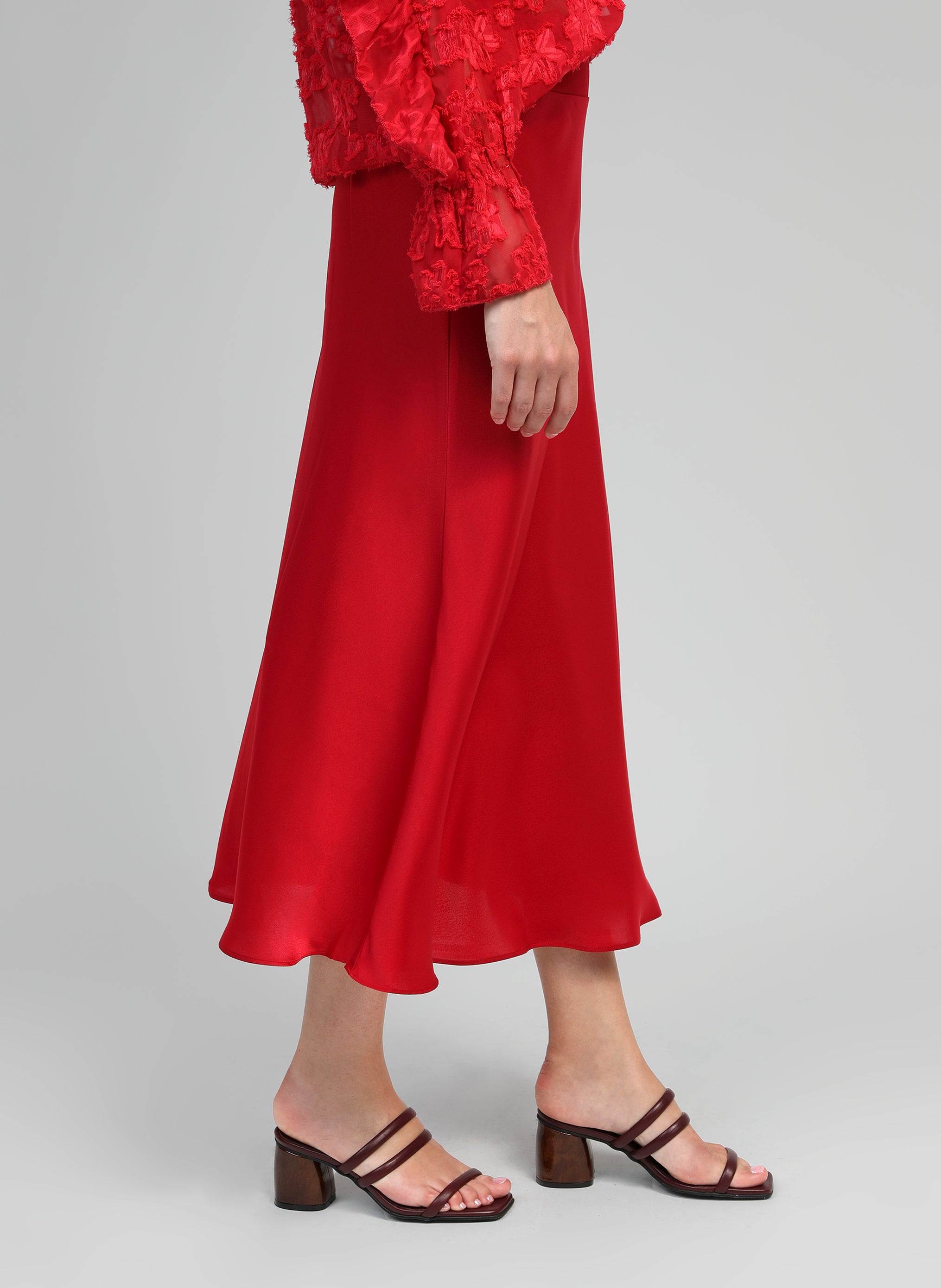 JANIALA falda midi roja