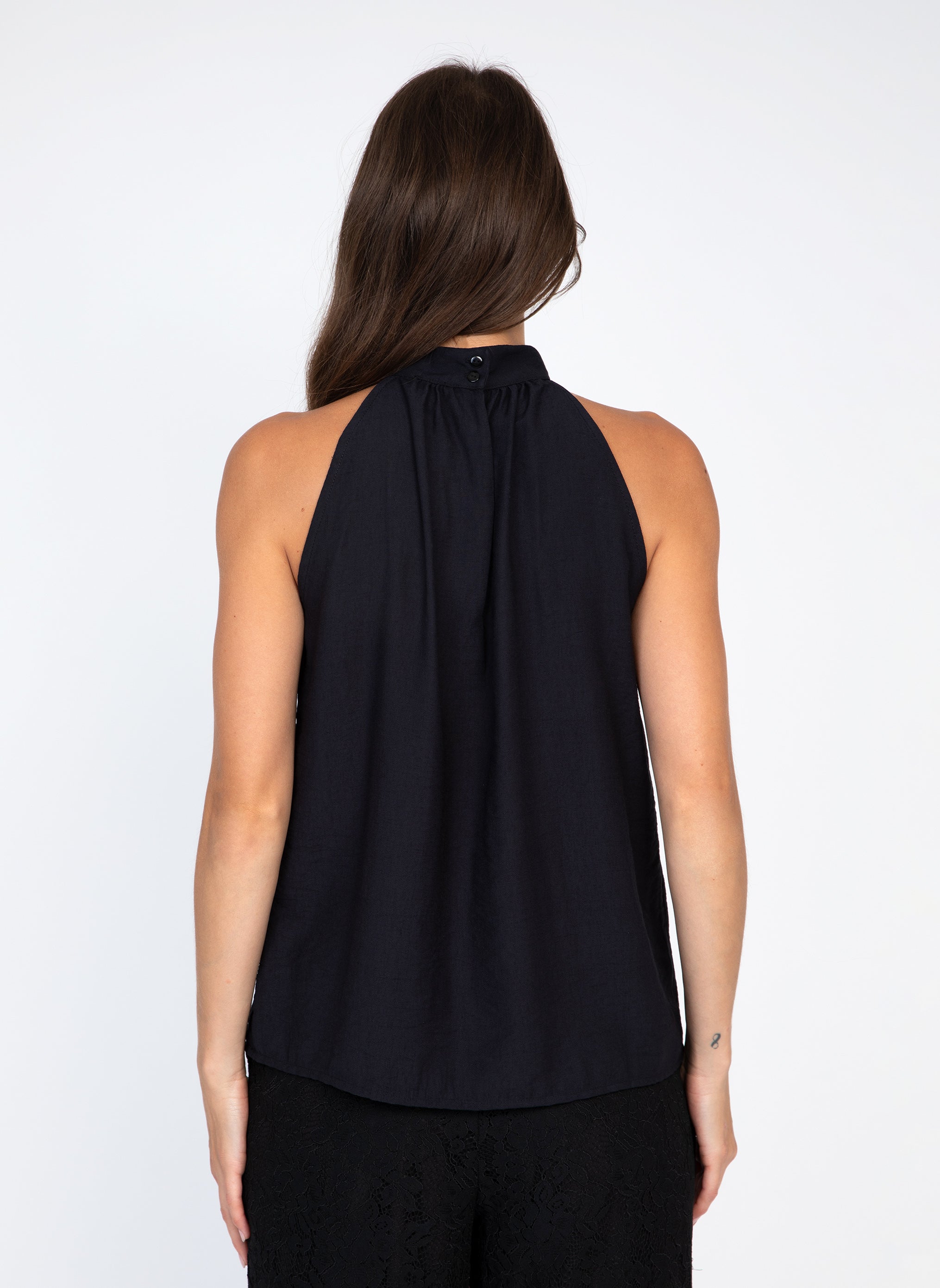 TOP KLAVIA black