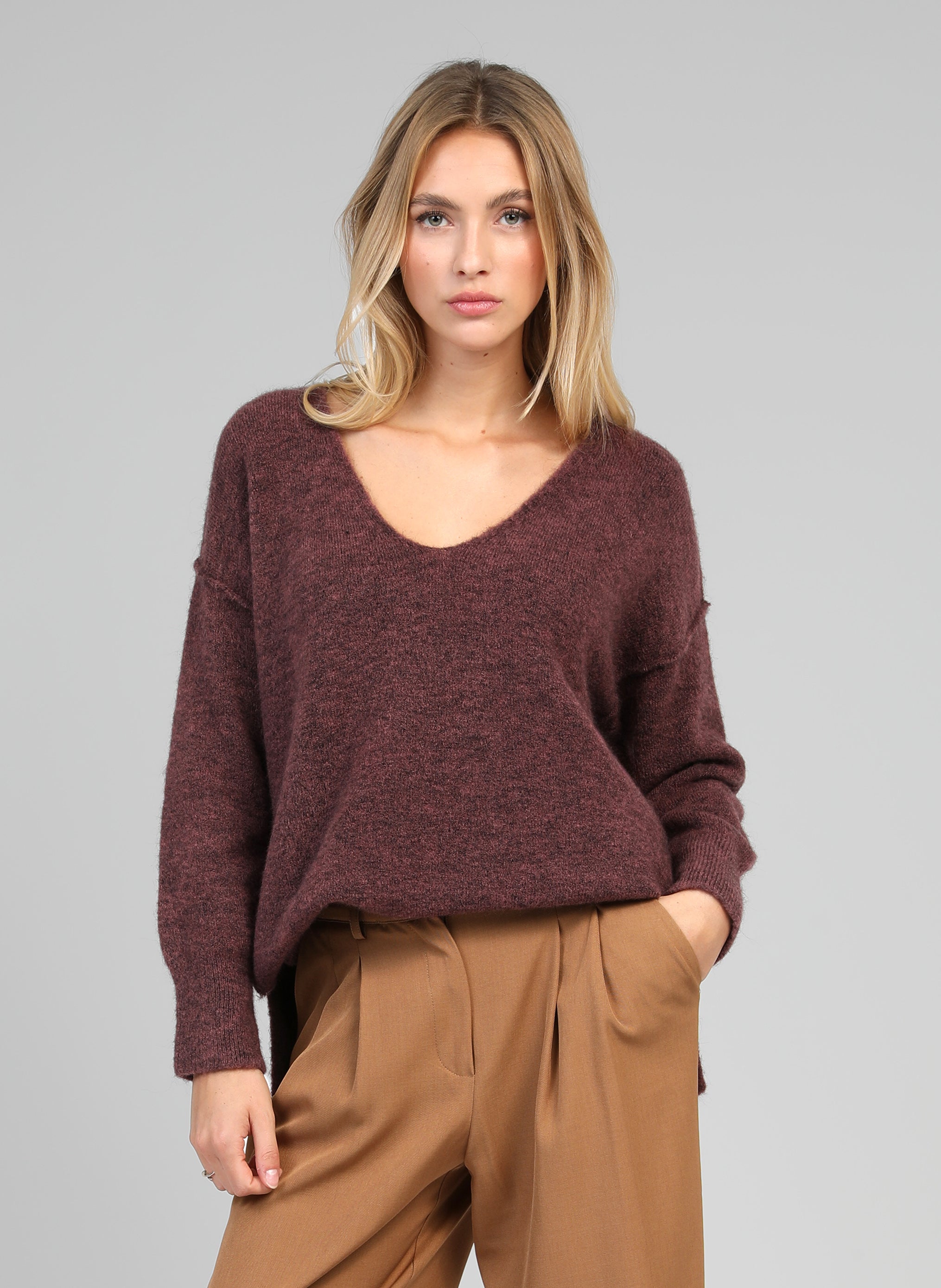 PULL LIVYA figue