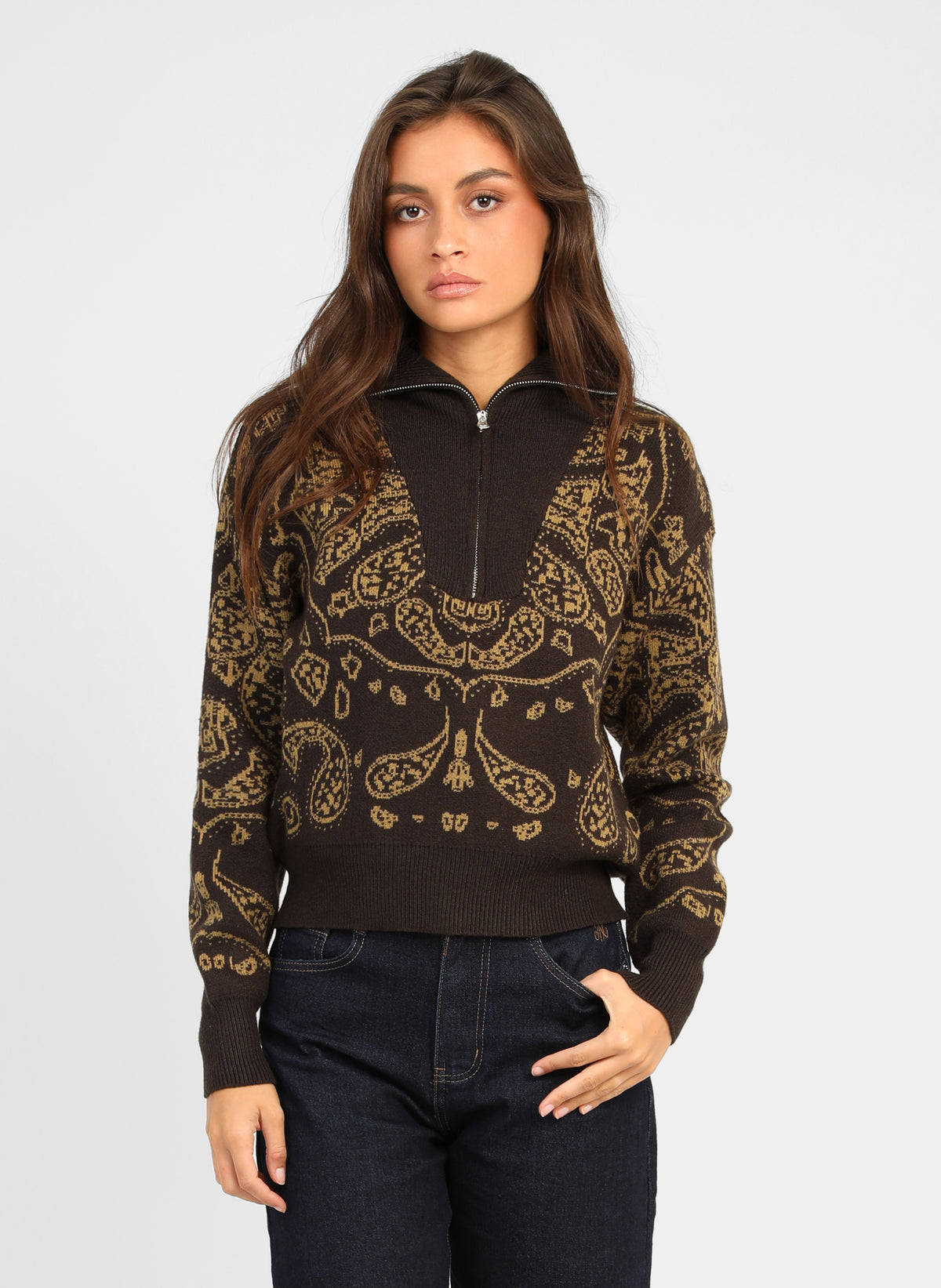 PULL NELLO cafe