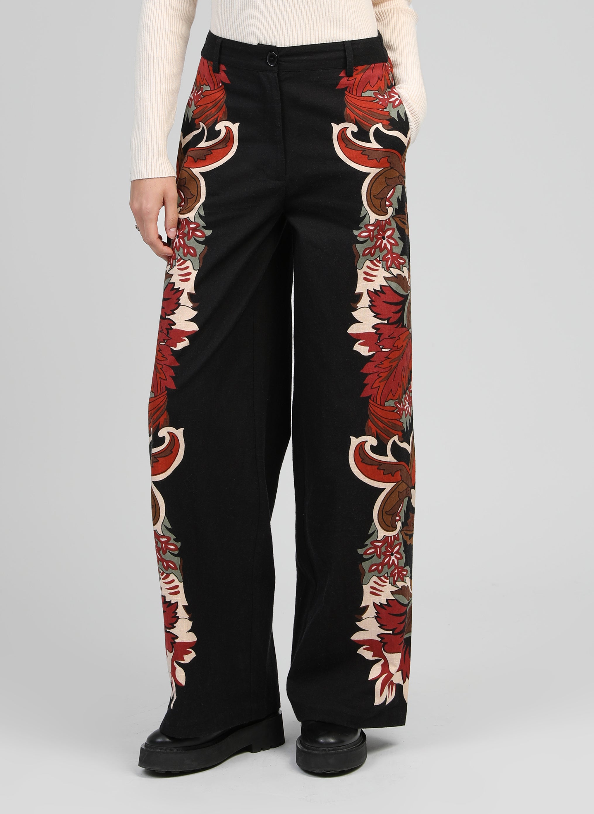 PANTALON ROSSITA pachama negro