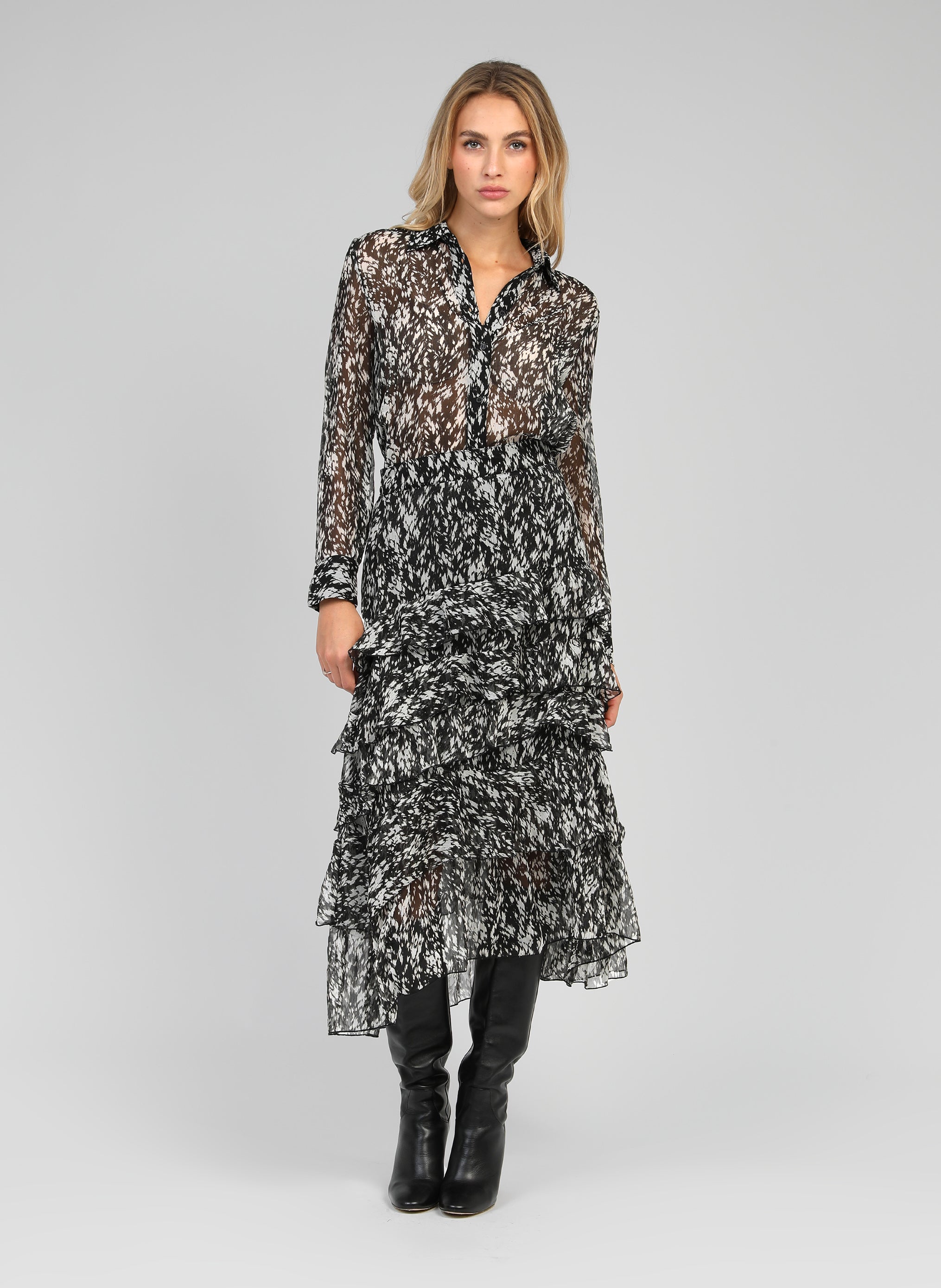 SABERY icare black shirt