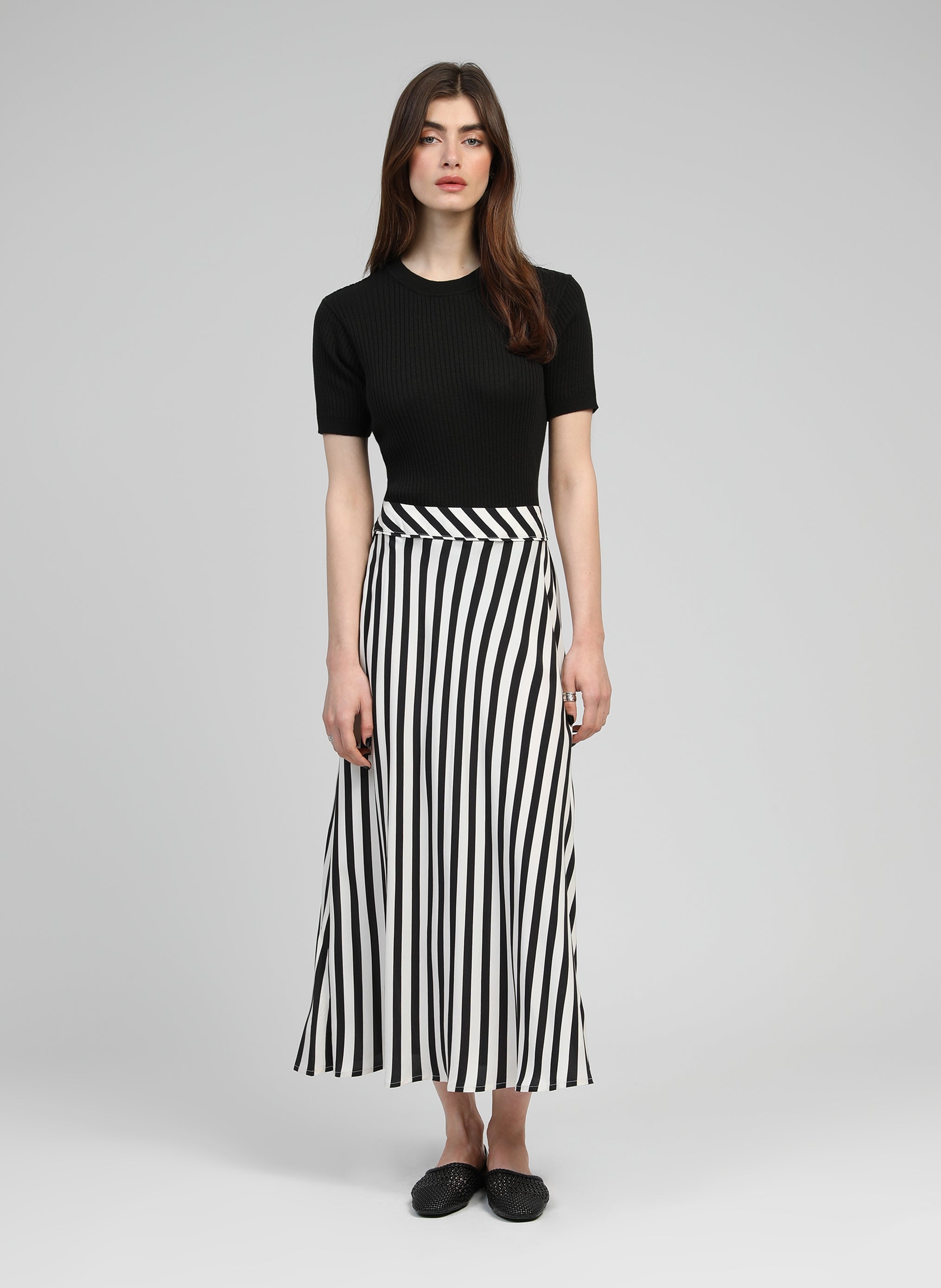 PULL LESIENNA noir